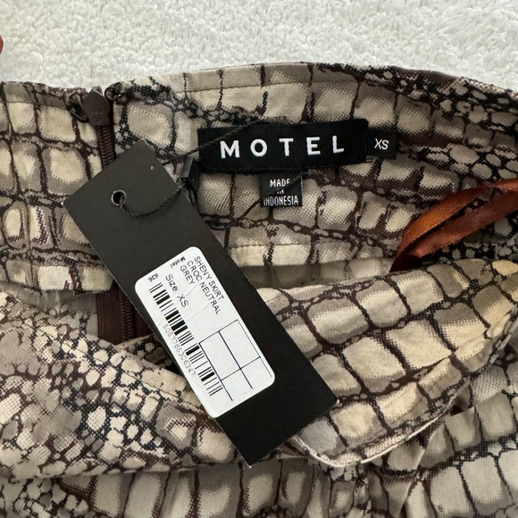 Motel Rocks - Mini Skirt - Picture 5 of 5